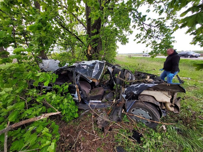 У Харківській області внаслідок ДТП на автодорозі Чугуїв-Мілове загинуло троє людей